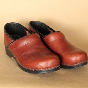 Dansko Professionals Genuine Leather Size 11